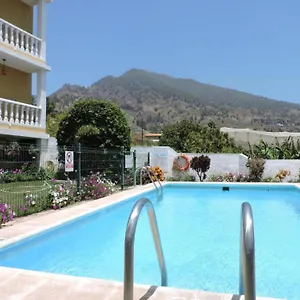 https://la-granja.in-canary-islands.com