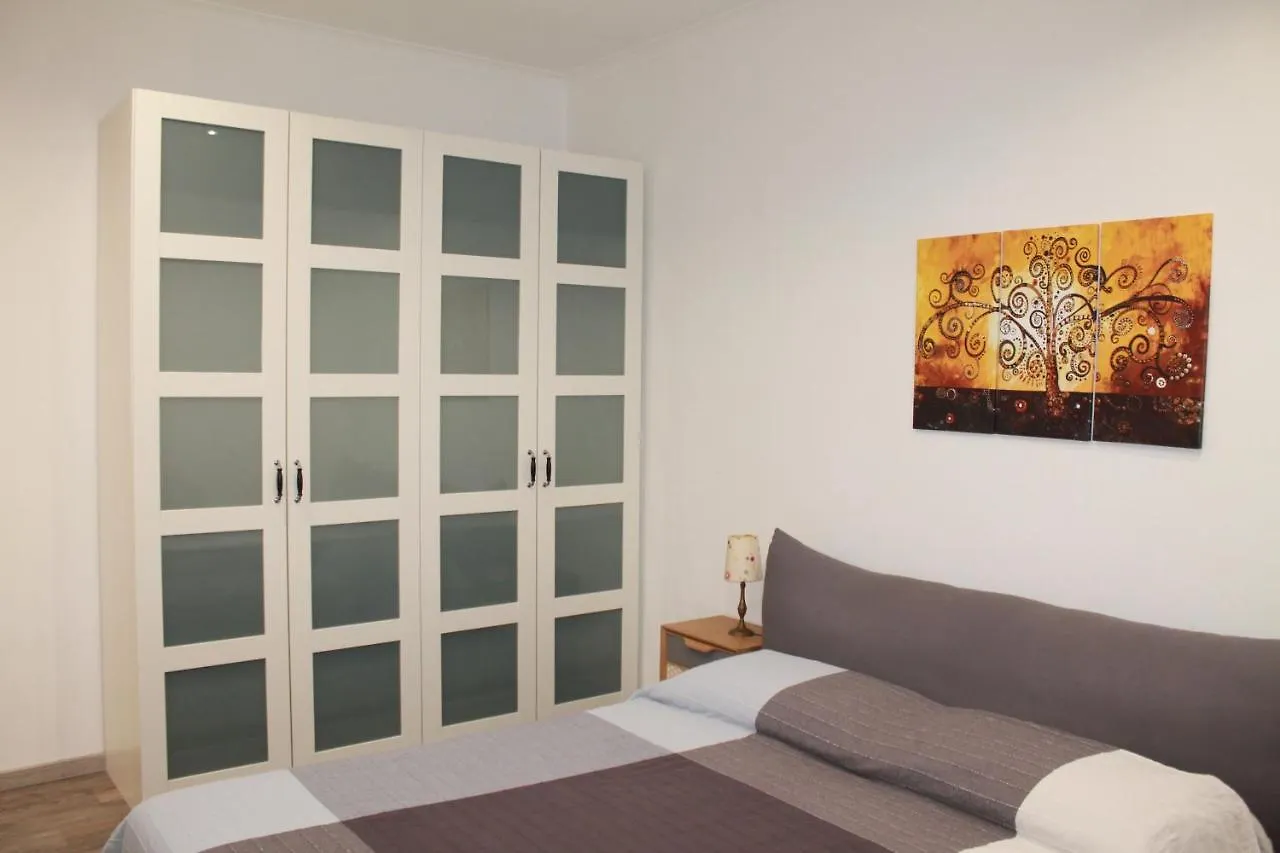 Ben'S Houses - Trastevere Apartment Roma 0*,  Italia